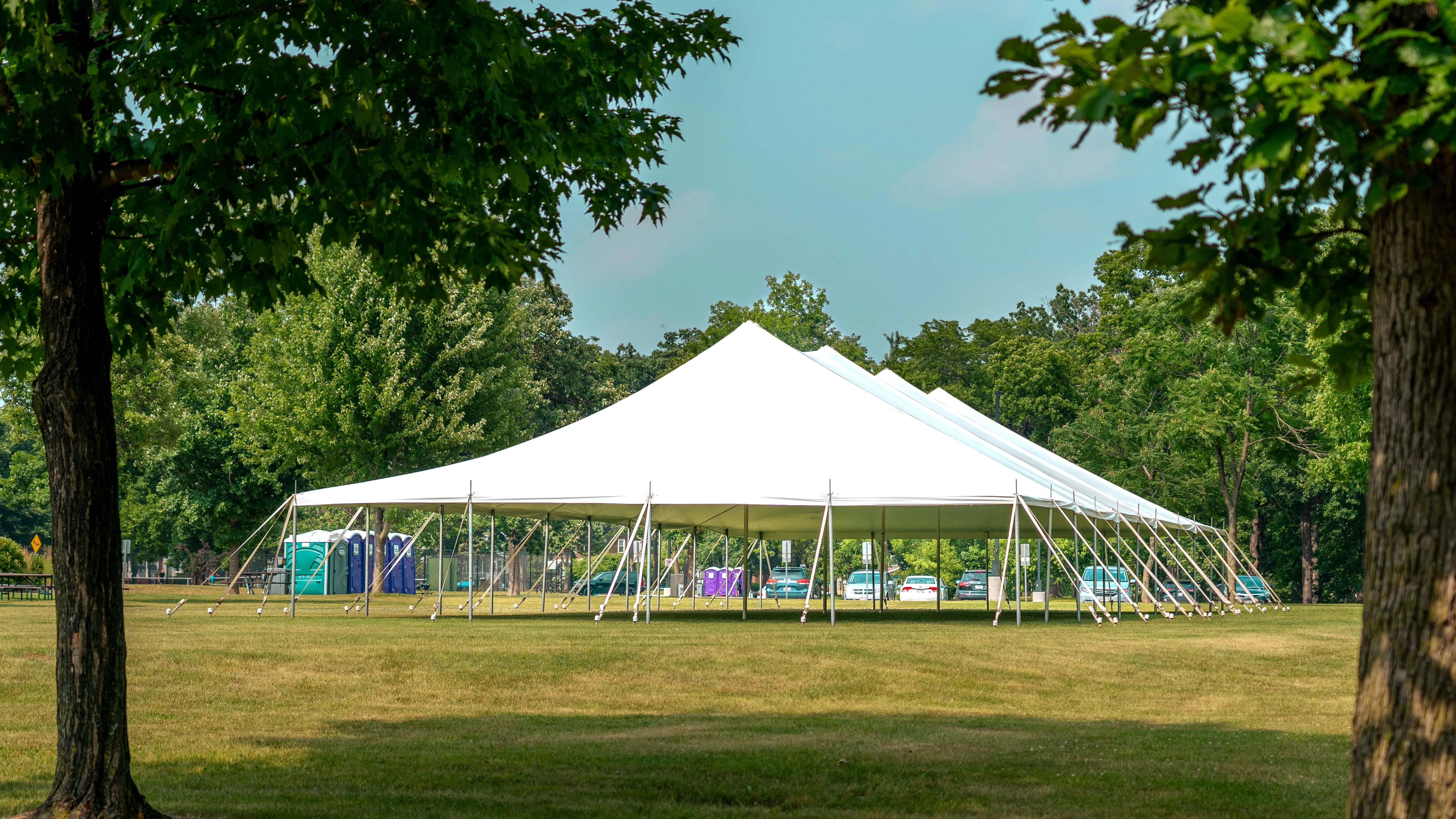 40x140 Pole Tent