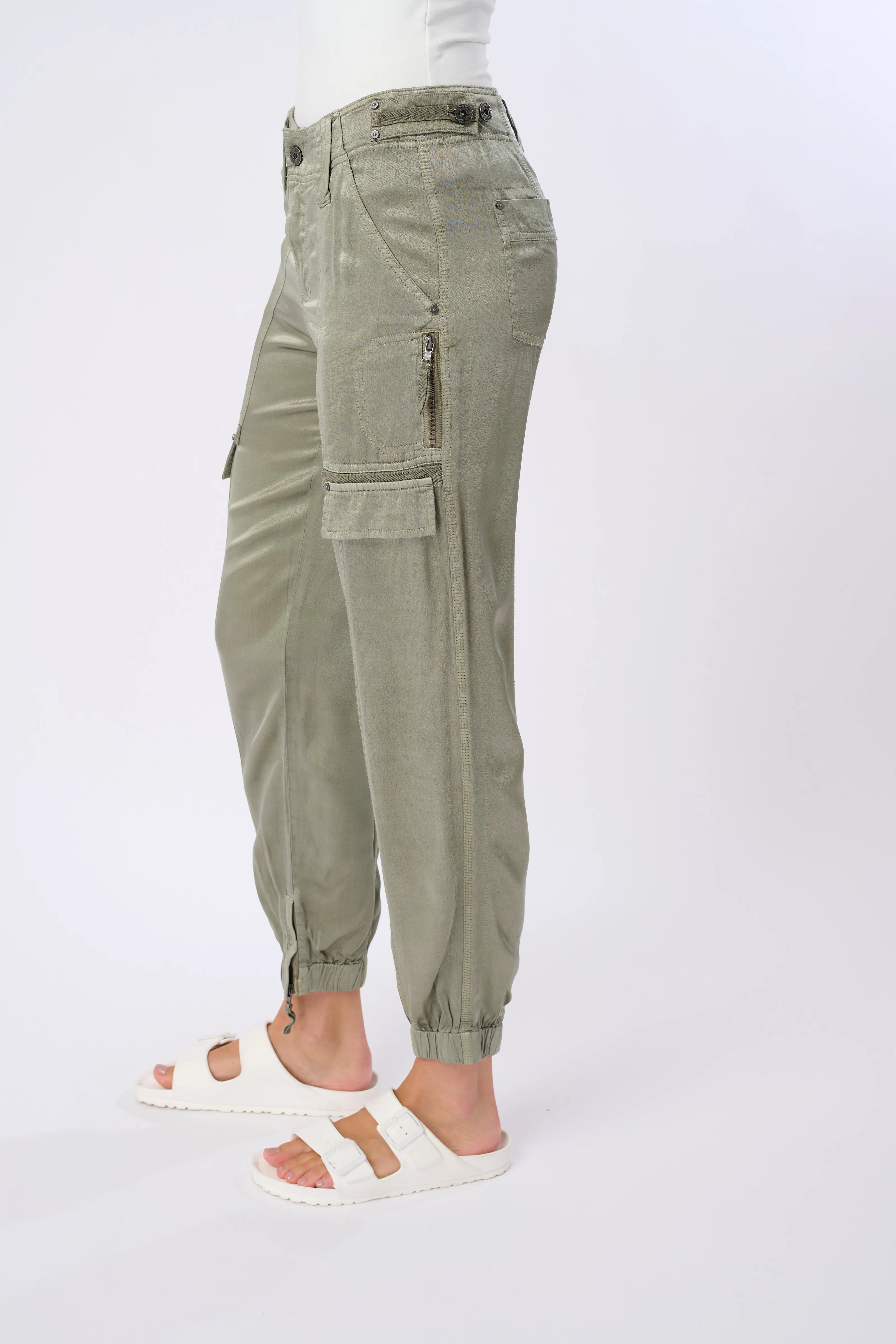 Axel Viscose Satin Jogger