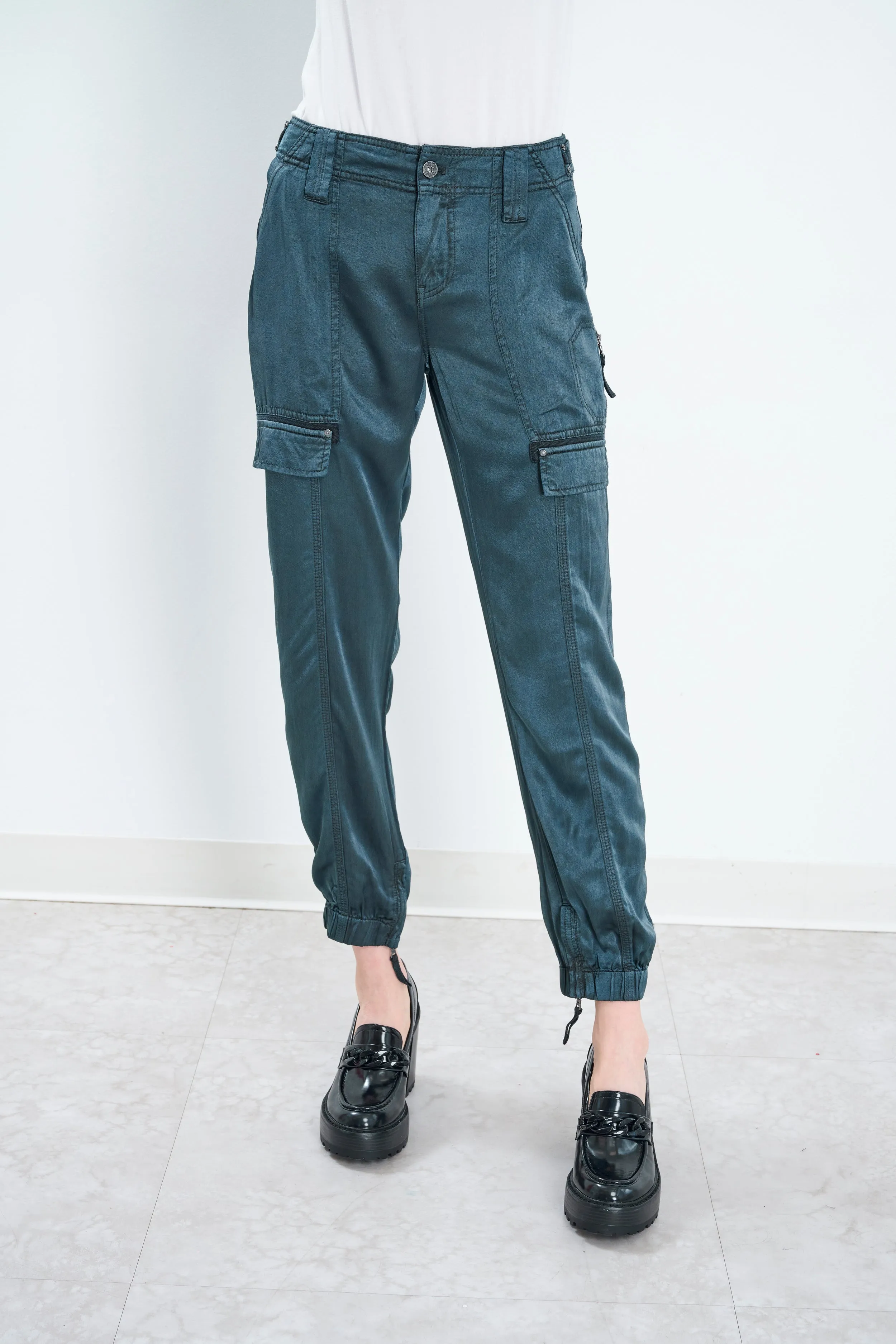 Axel Viscose Satin Jogger