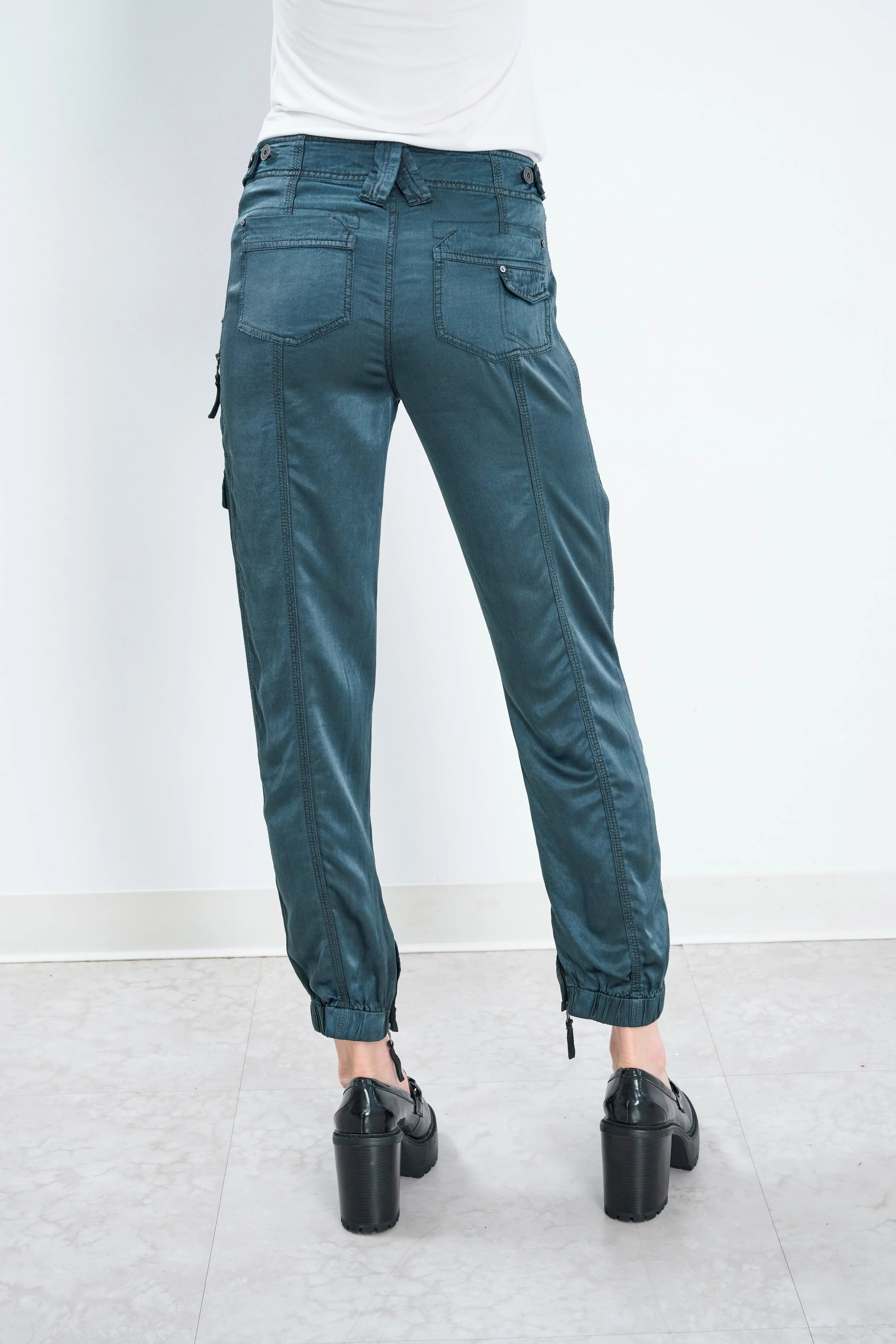 Axel Viscose Satin Jogger