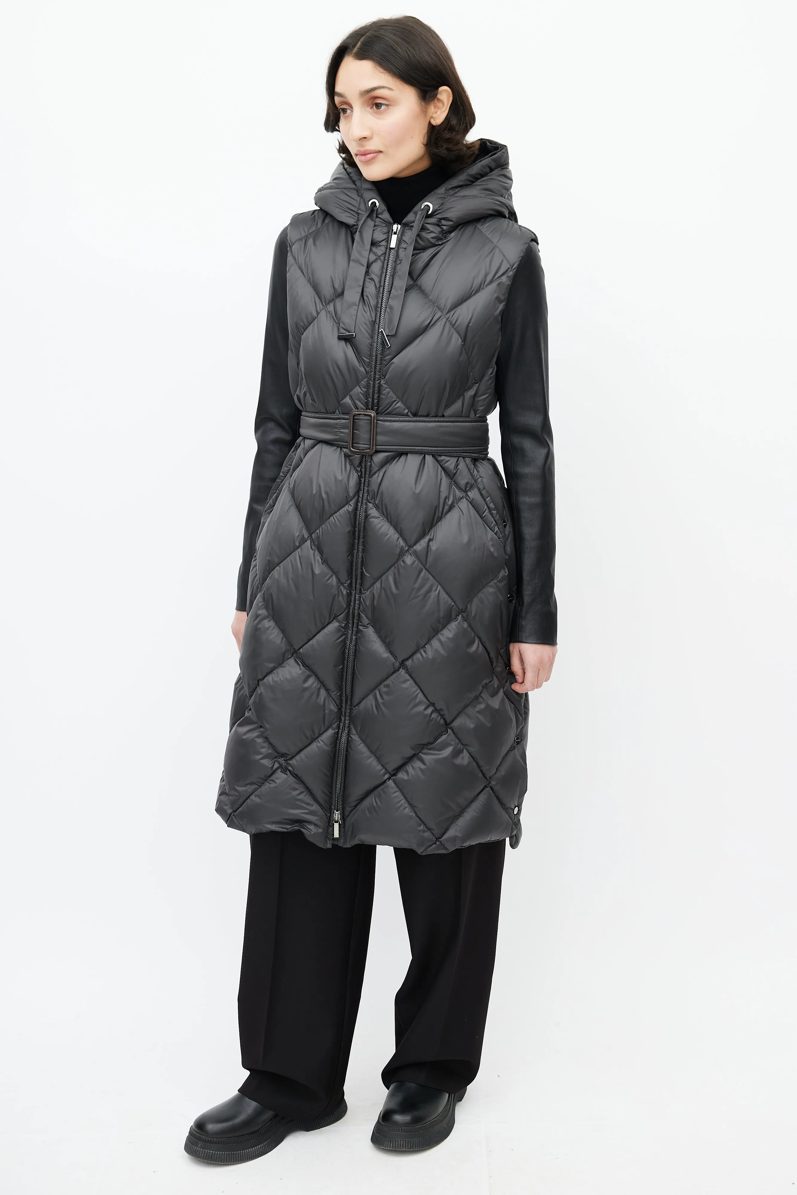 Black Hooded The Cube Tregil Quilted Gilet