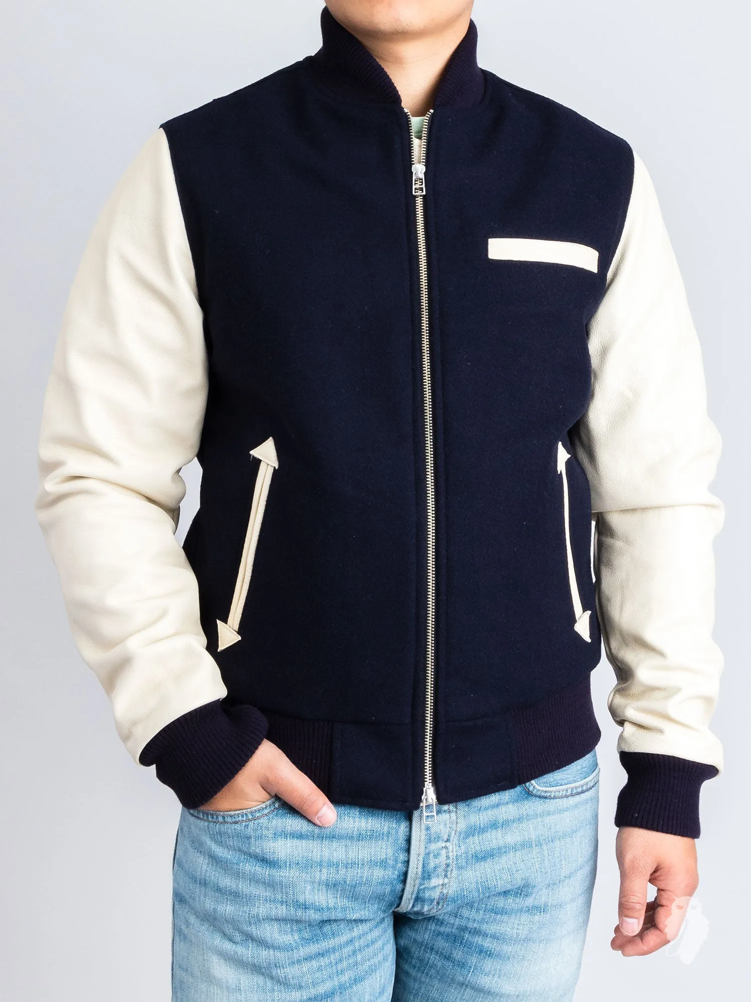 Bomber Jacket in Navy