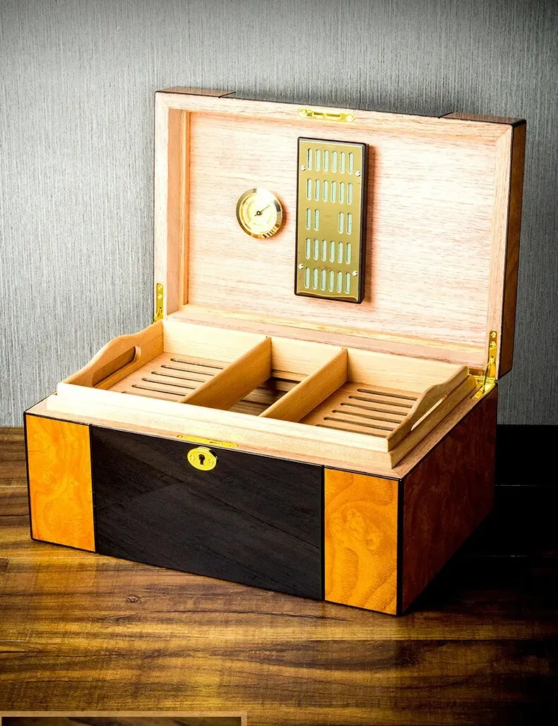 Cohiba Large Capacity Cigar Humidor Humidity Meter Baked Lacquer Applique Double Layer Cedar Wood