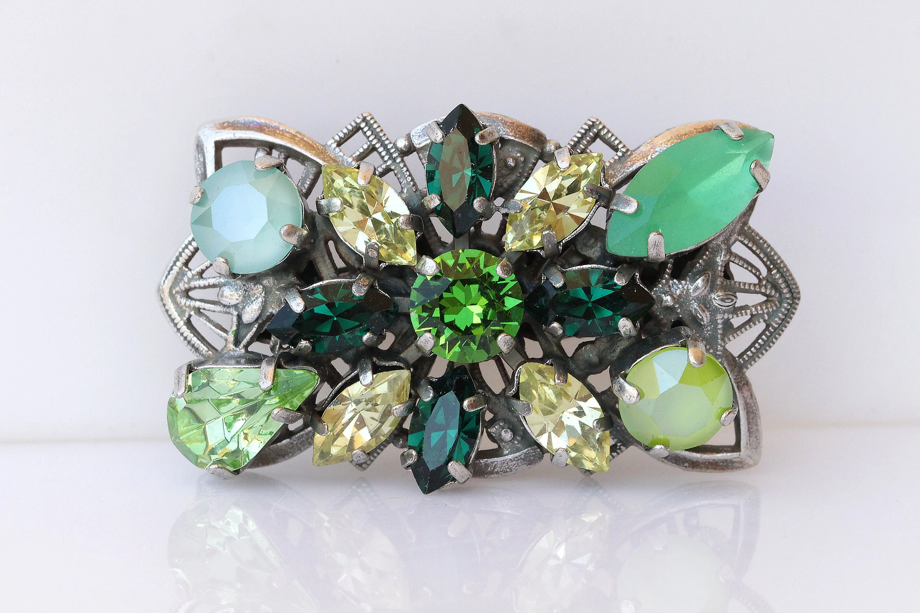 EMERALD VINTAGE BROOCH