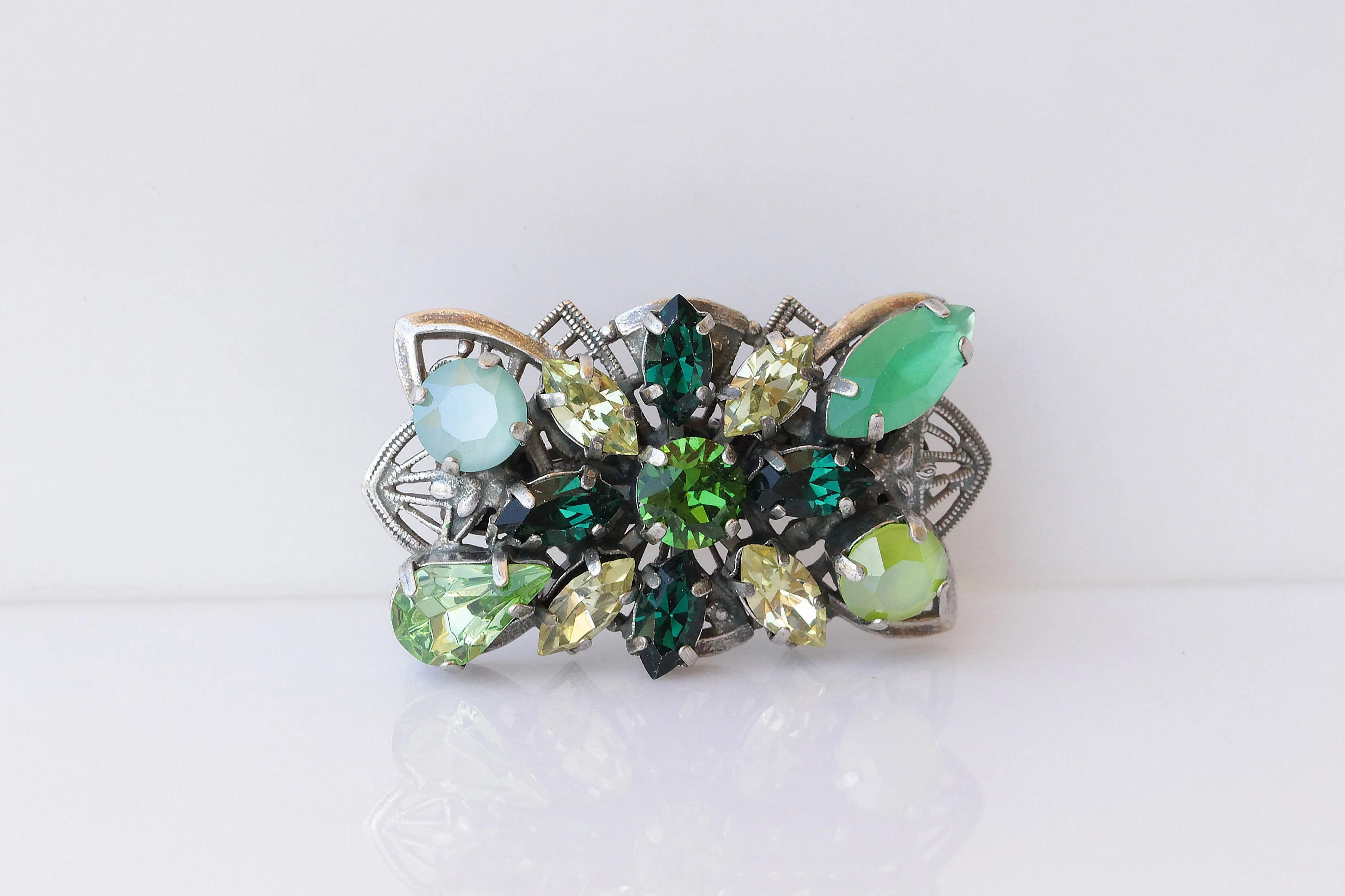 EMERALD VINTAGE BROOCH