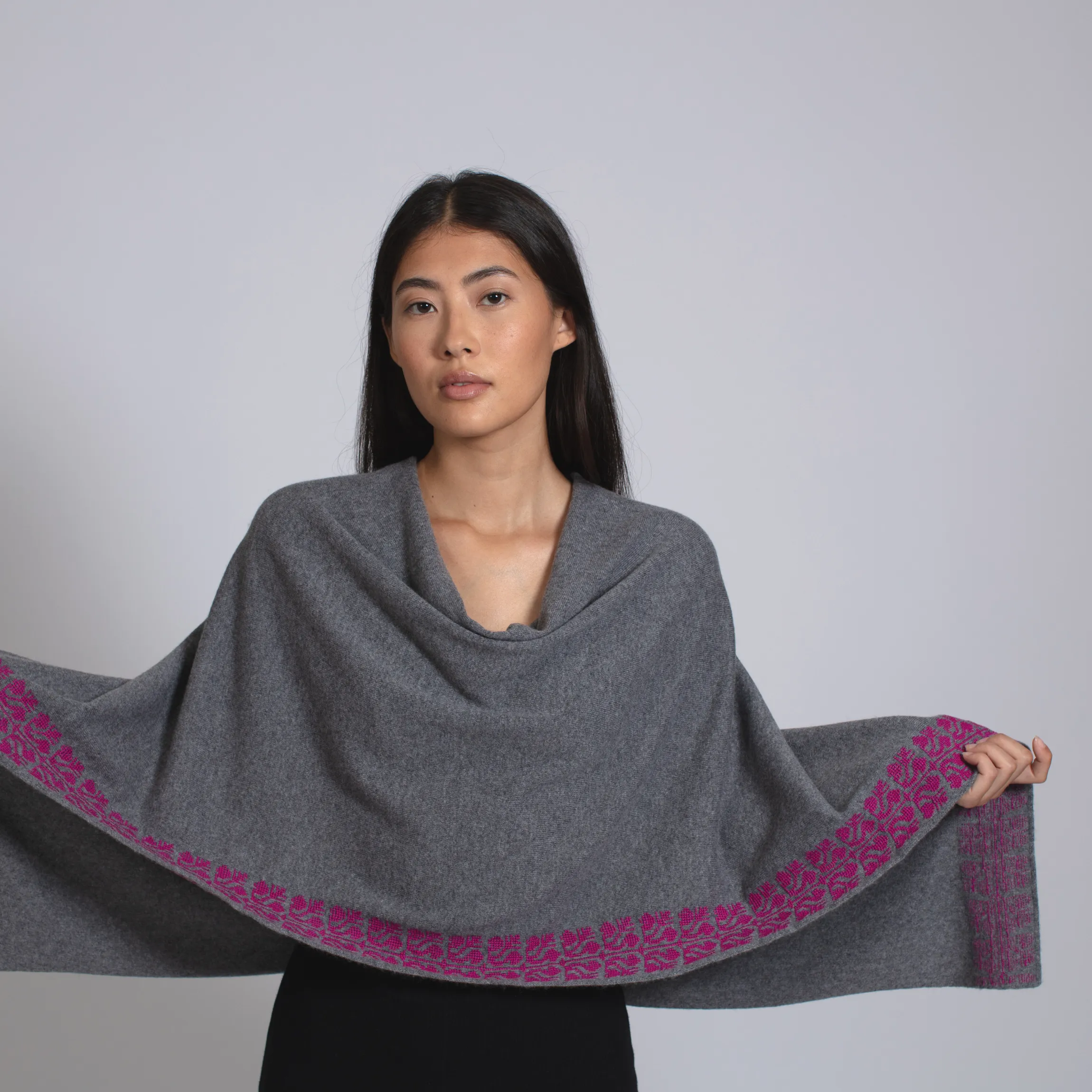 GRAY CASHMERE PONCHO