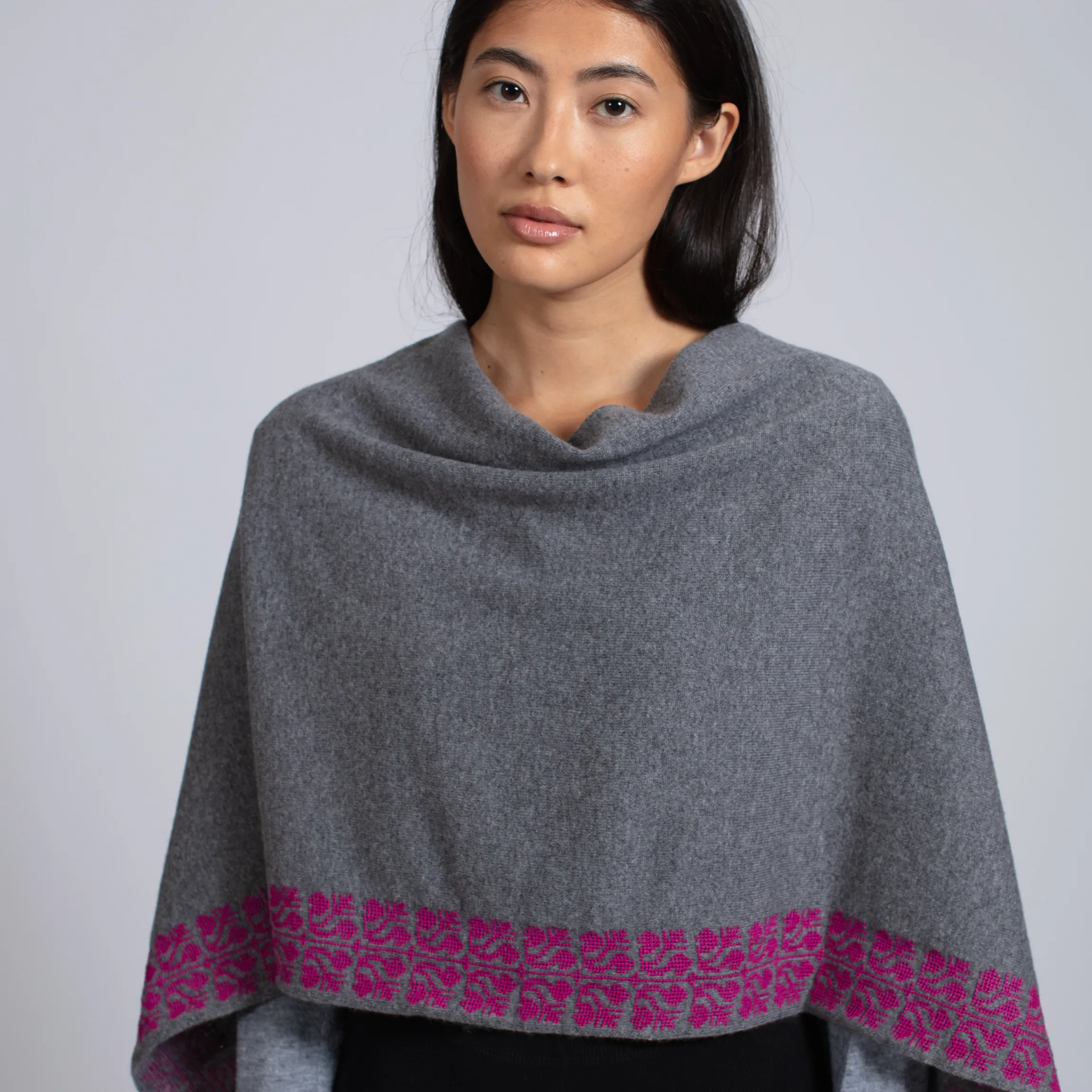 GRAY CASHMERE PONCHO