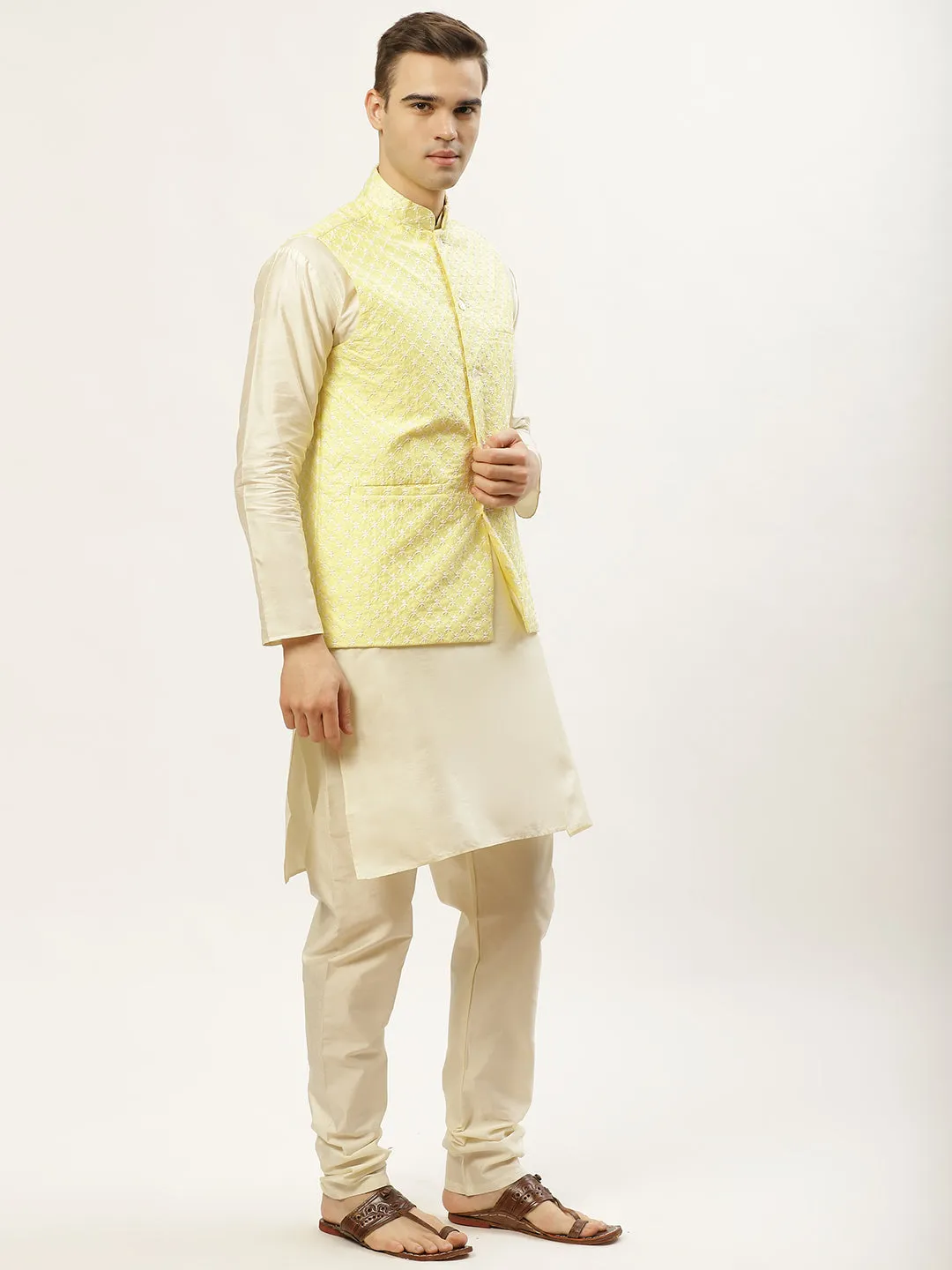 Jashvi Men's Embroidered Nehru Jacket & Kurta Pyjama