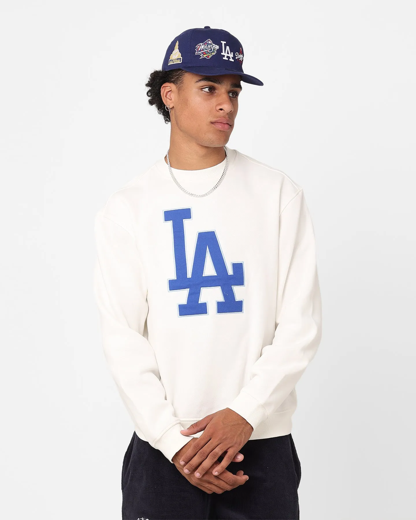 Majestic Athletic Los Angeles Dodgers Logo Applique Crewneck Vintage White