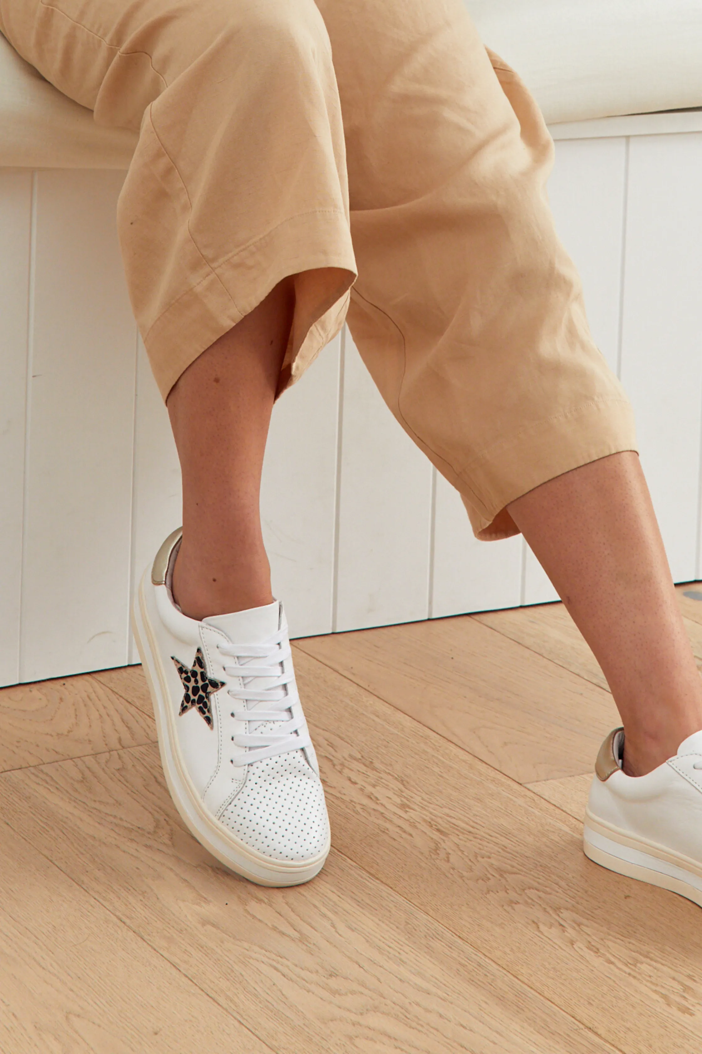 PIXIE SNEAKER - White/Brown Animal