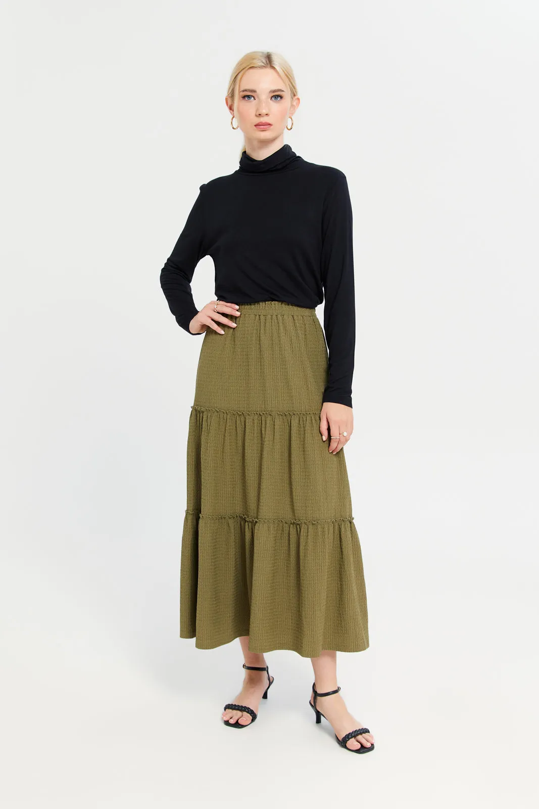 Women Green Textured Tiered Skirt